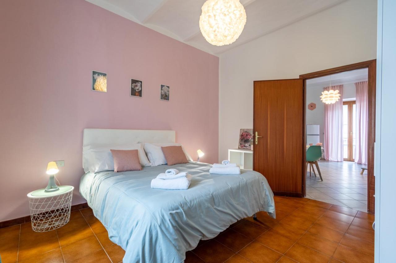 La Verde Rosa - Casa Vacanze A Due Passi Dal Lago Marta Luaran gambar