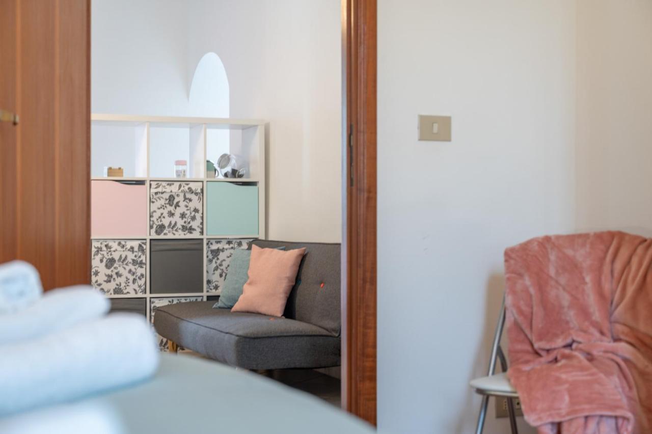 La Verde Rosa - Casa Vacanze A Due Passi Dal Lago Marta Luaran gambar